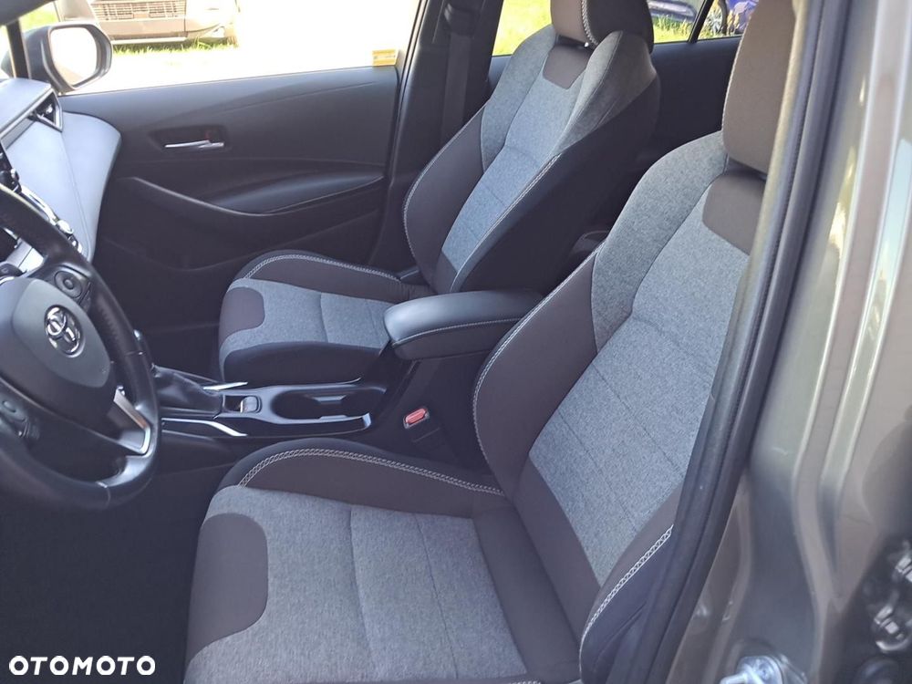 Toyota Corolla 1.8 Hybrid Trek - 8