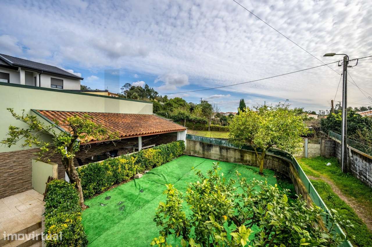 Moradia T2 | 3 frentes | Zona residencial tranquila | 15 min do Porto - Grande imagem: 4/25