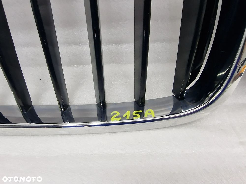 BMW G30 / G31 16- PRAWA NERKA / ATRAPA / GRILL PRZEDNI PRZÓD , NR 7383520 / 7390866 / 7390864 / 8070470 / 7473692 / 7473702 , NR AUKCJI GL215 - 2