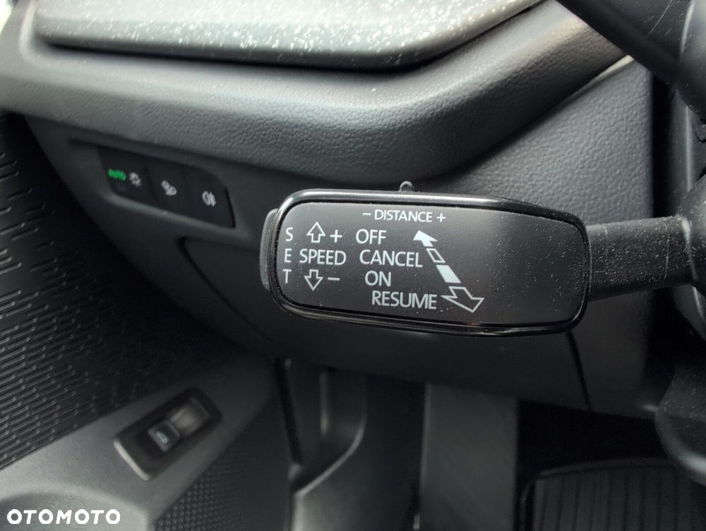 Skoda Octavia 2.0 TDI Selection DSG - 25
