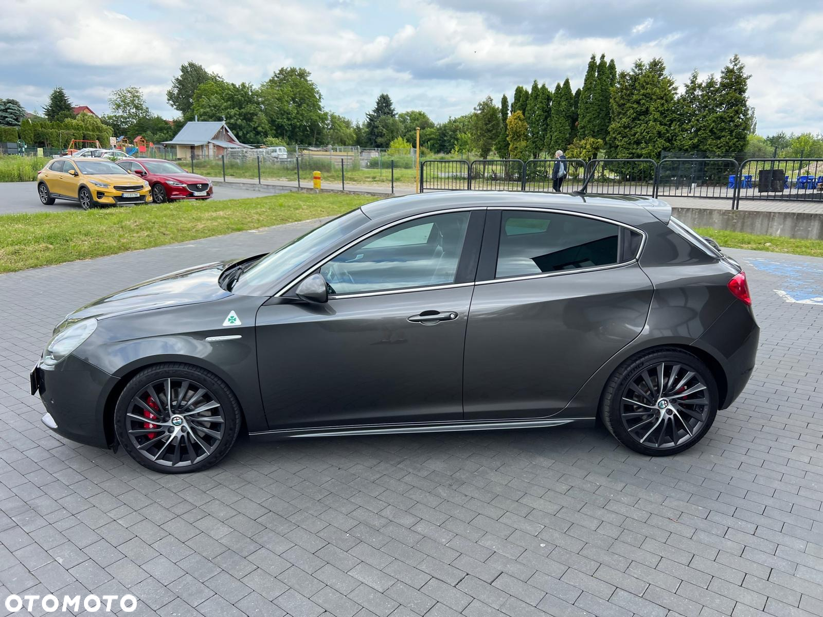 Alfa Romeo Giulietta 1.8 TBi 16V TCT Quadrifoglio Verde - 4