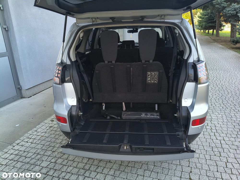 Mitsubishi Outlander 2.2 DI-D 4WD Instyle - 23