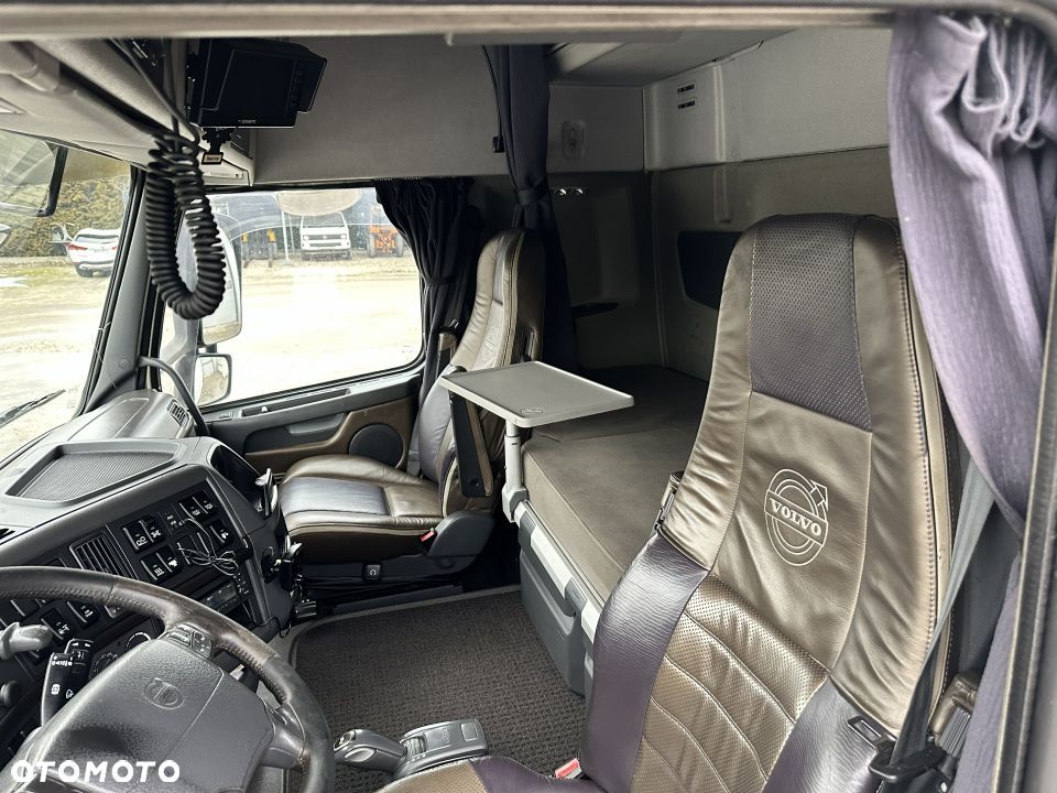 Volvo FH16 - 11