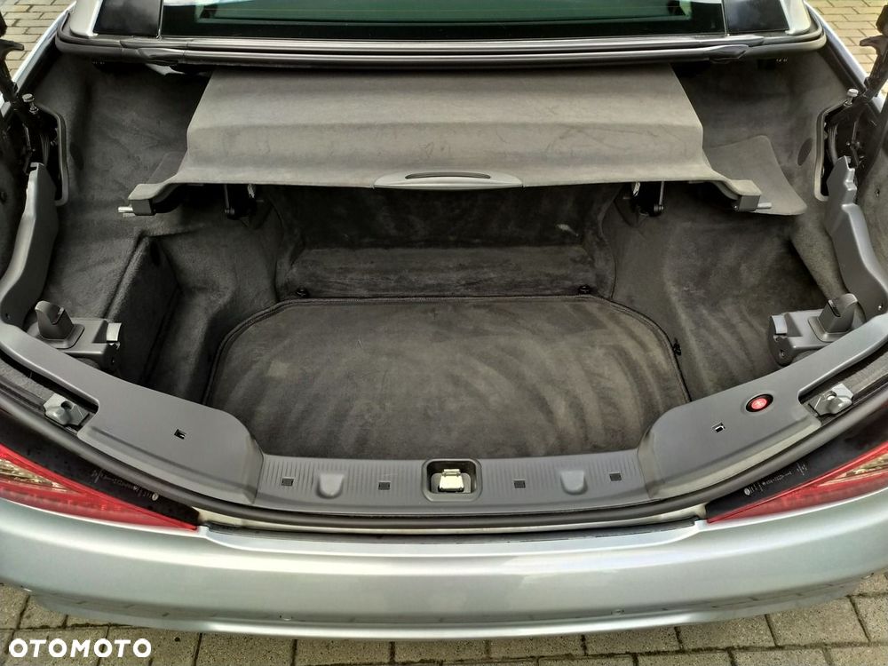 Mercedes-Benz SL - 32