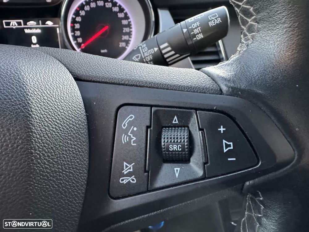 Opel Astra 1.2 T GS Line - 25