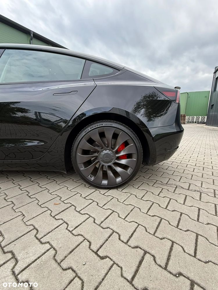 Tesla Model 3 - 27
