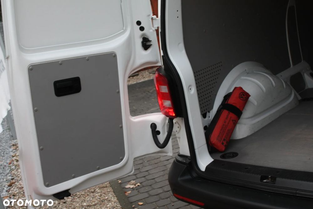Volkswagen Transporter - 16