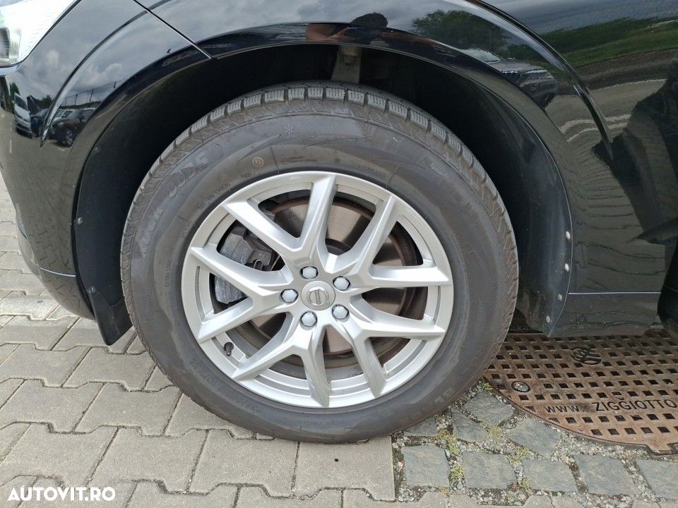 Volvo XC 40 - 18