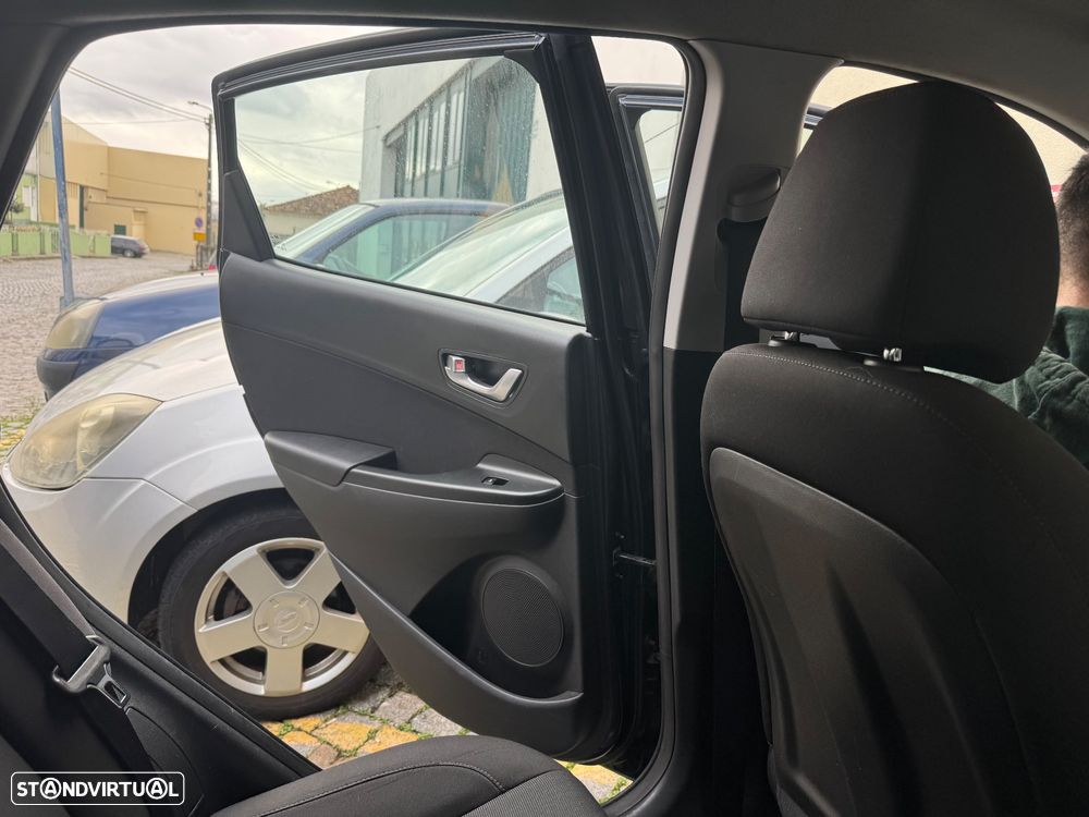 Hyundai Kauai 1.0 T-GDi Tecido Preto - 13