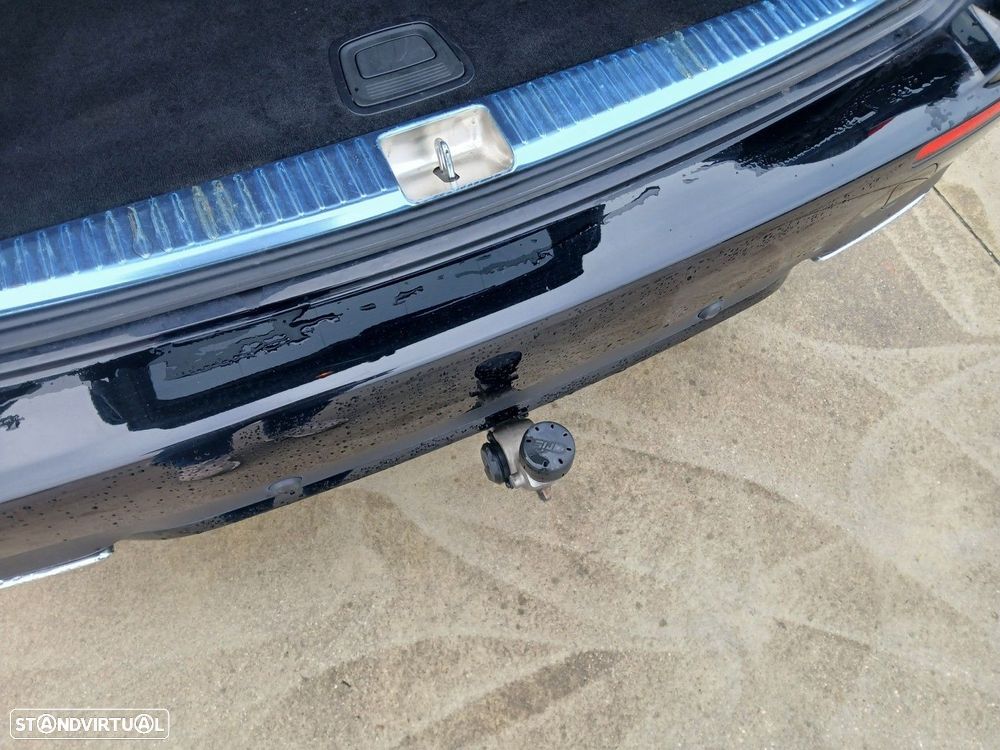 Mercedes-Benz E 300 de 9G-TRONIC AMG Line - 13