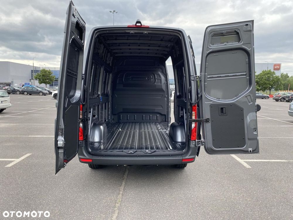Mercedes-Benz Sprinter - 19