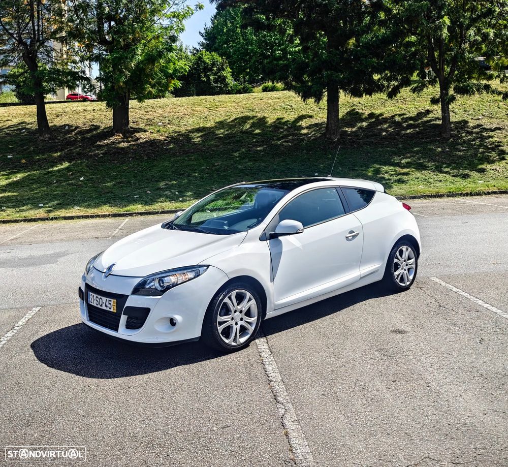Renault Mégane Coupe Energy dCi 110 FAP Start & Stop GT Line - 25