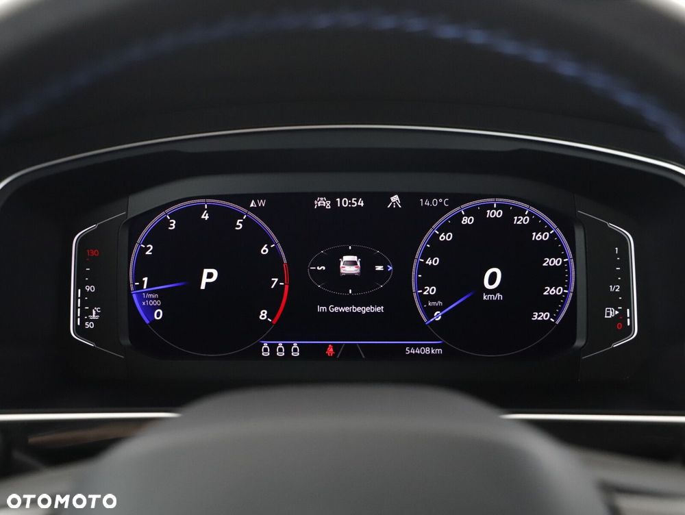 Volkswagen Tiguan - 11