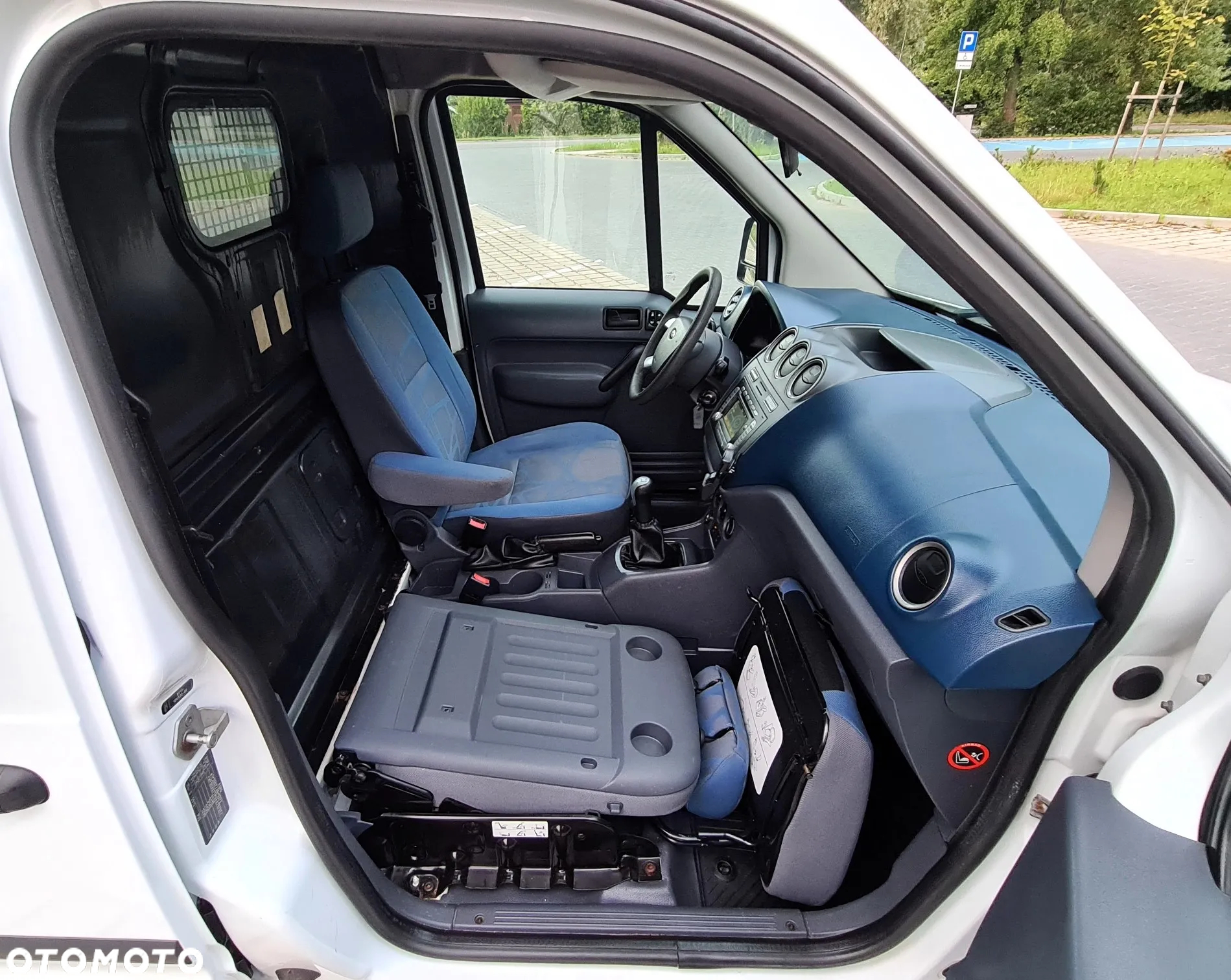 Ford TRANSIT TOURNEO CONNECT MAXI - 22