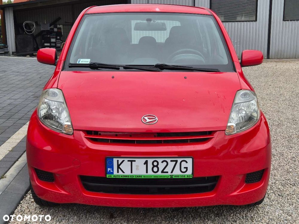 Daihatsu Sirion - 2