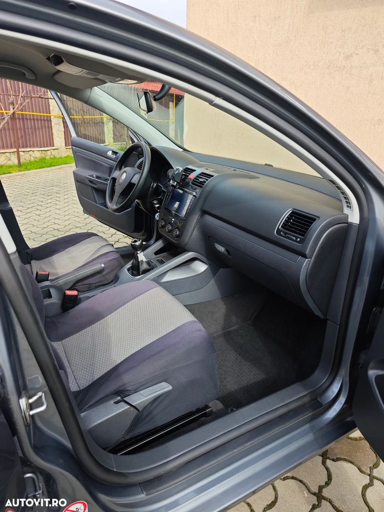 Volkswagen Golf 1.6 Tour Edition - 5