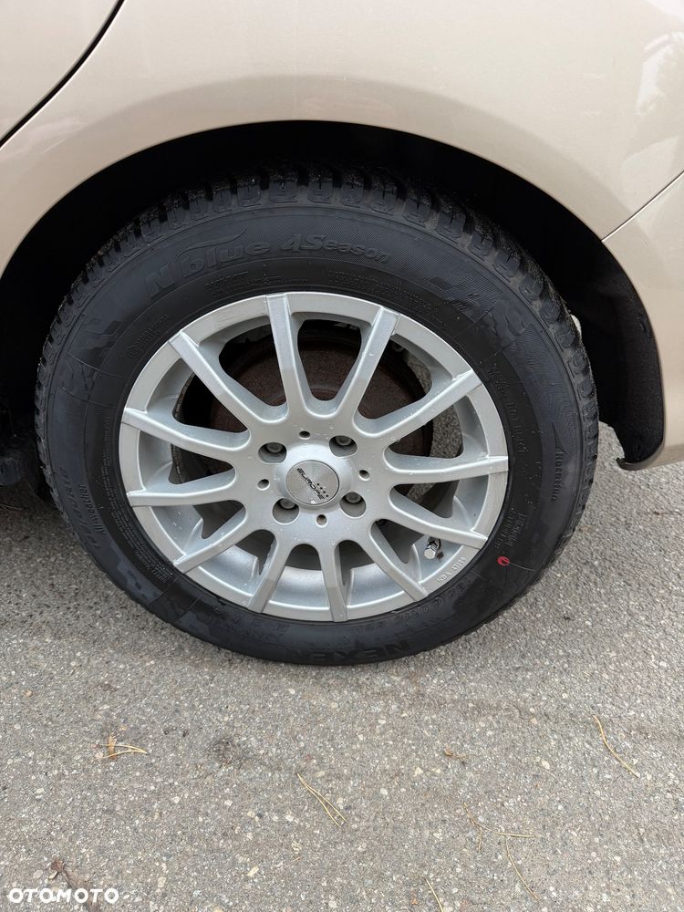 Ford B-MAX - 12