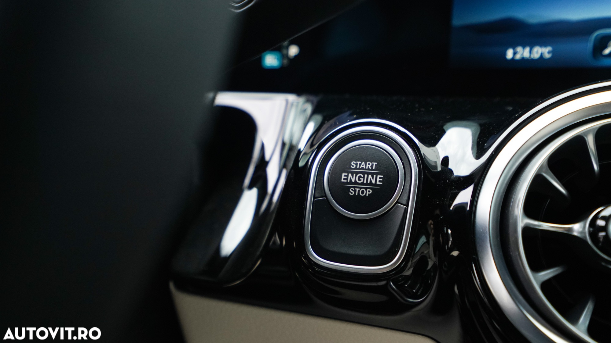 Mercedes-Benz GLA - 17
