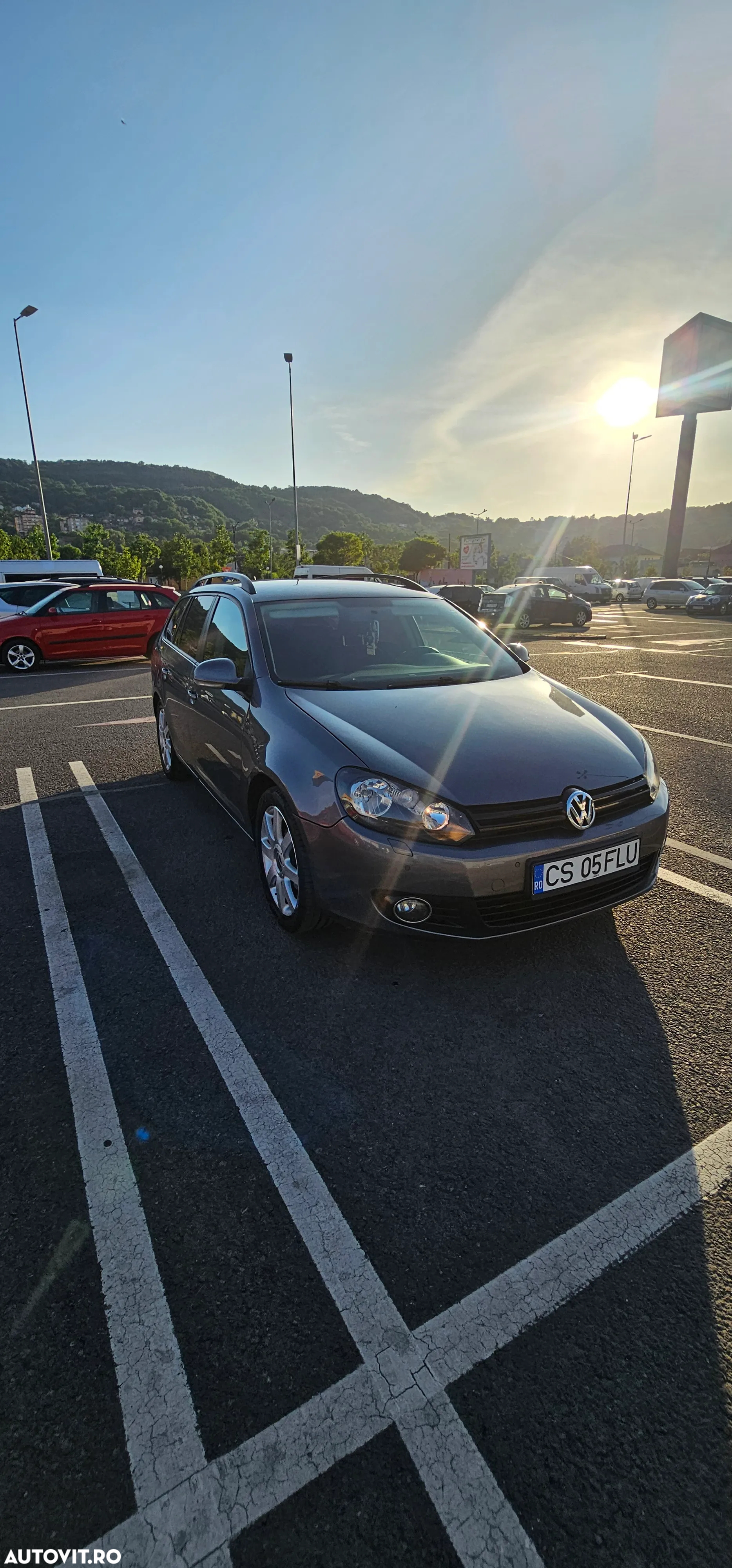 Volkswagen Golf - 10
