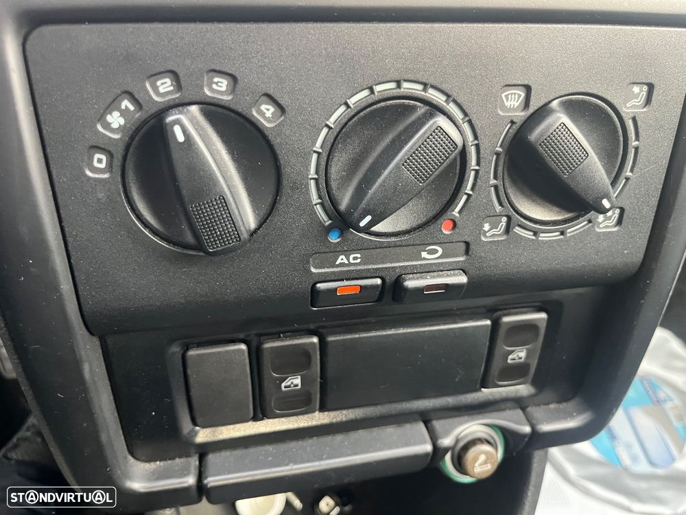 VW Polo 1.0 Confortline AC - 23