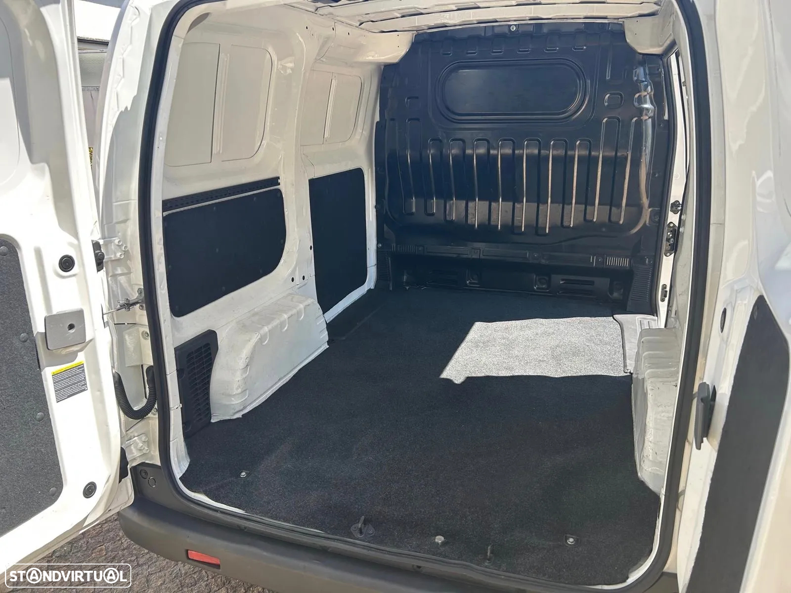 Nissan E-NV200 EVALIA 40KWh NACIONAL IVA DEDUTIVEL - 21