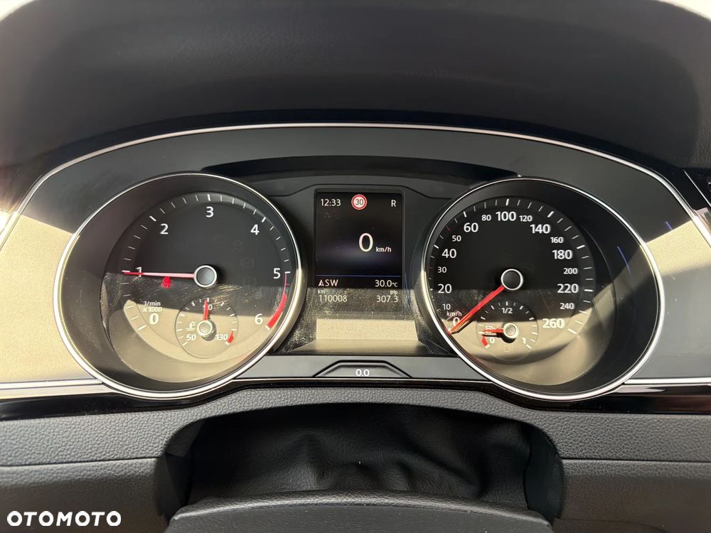 Volkswagen Passat 2.0 TDI Business DSG - 21