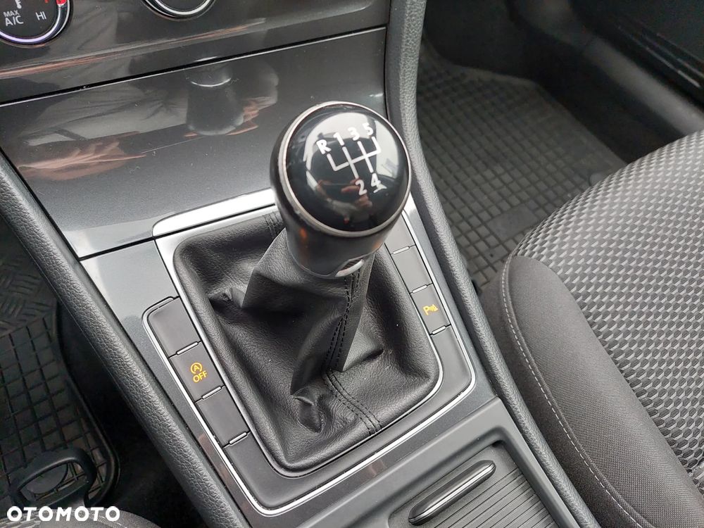 Volkswagen Golf Variant 1.6 TDI BMT Trendline - 17