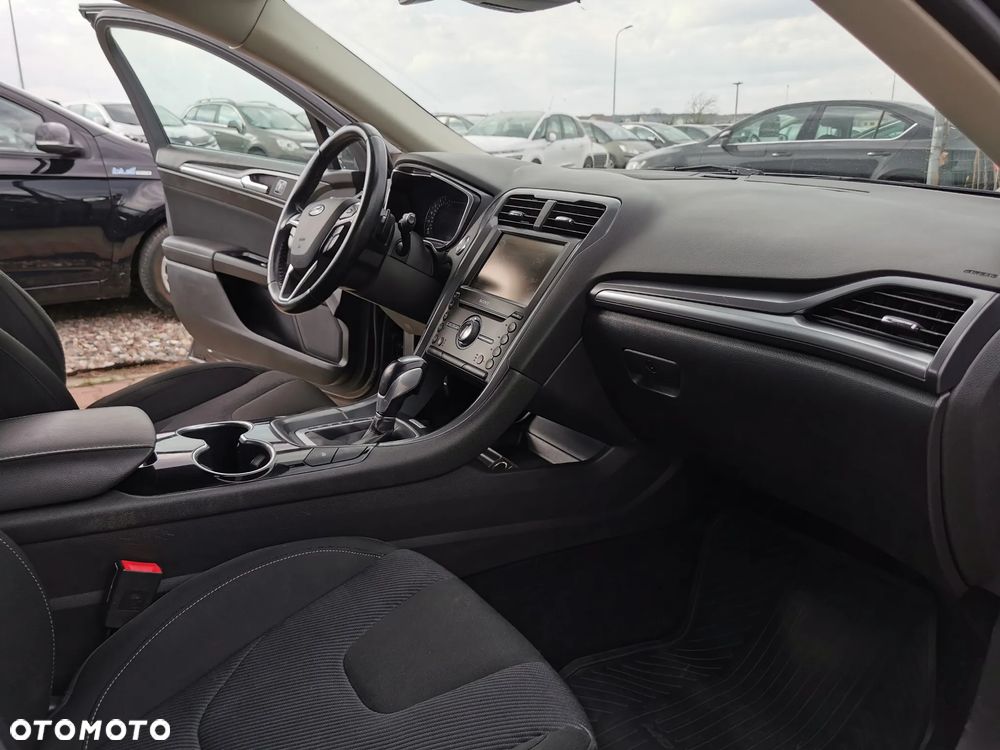 Ford Mondeo 2.0 TDCi STart-Stopp PowerShift-Aut Titanium - 6