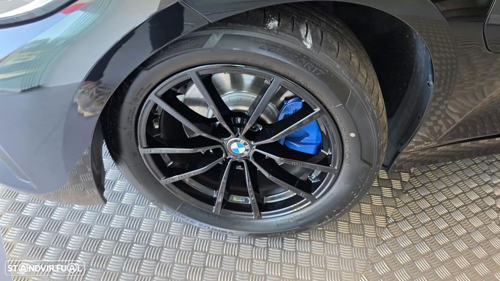 BMW 320 e Line Sport Auto - 32