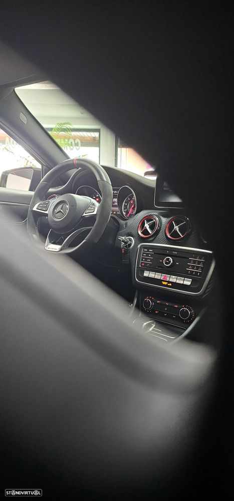 Mercedes-Benz A 45 AMG 4Matic Speedshift 7G-DCT Yellow Night Edition - 19