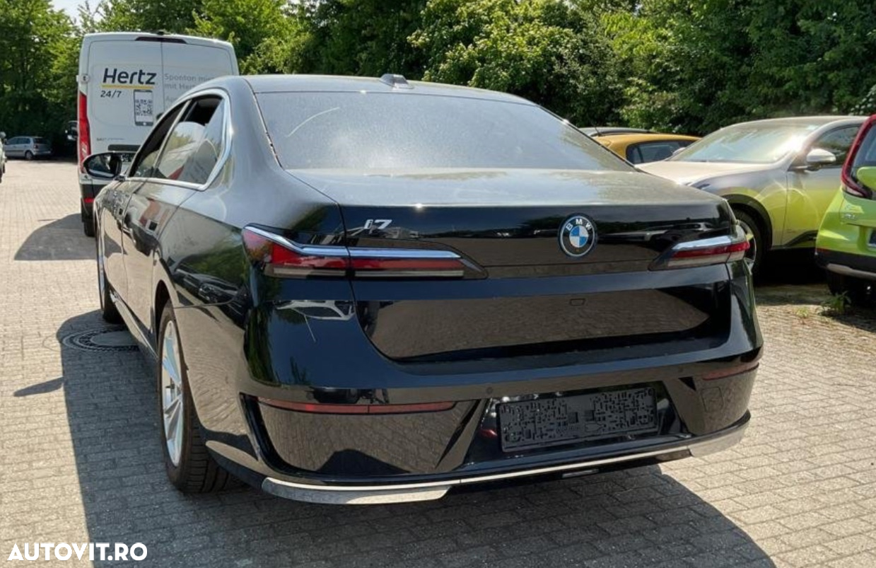 BMW i7 xDrive60 - 11
