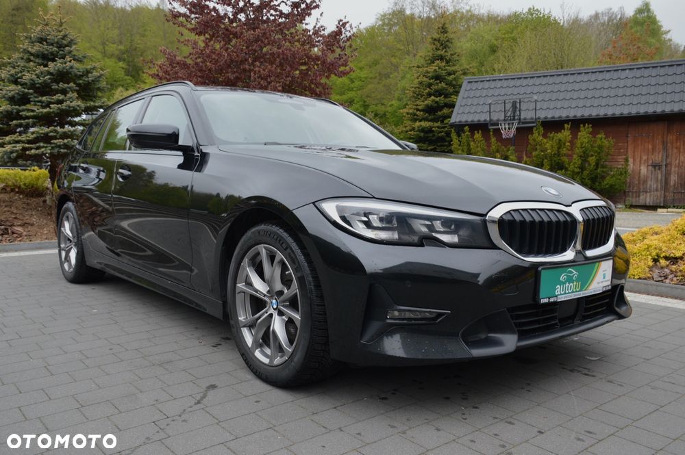 BMW Seria 3 320d Sport Line Shadow - 11