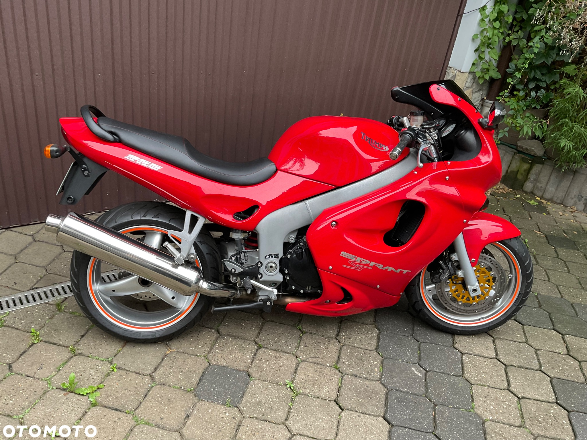Triumph Sprint - 2