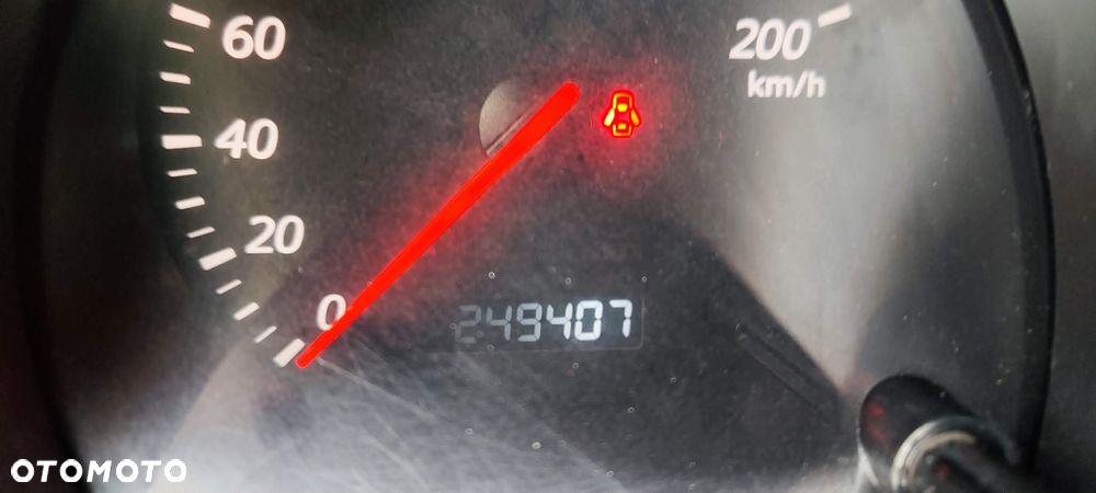 Suzuki Grand Vitara 1.9 DDiS - 26
