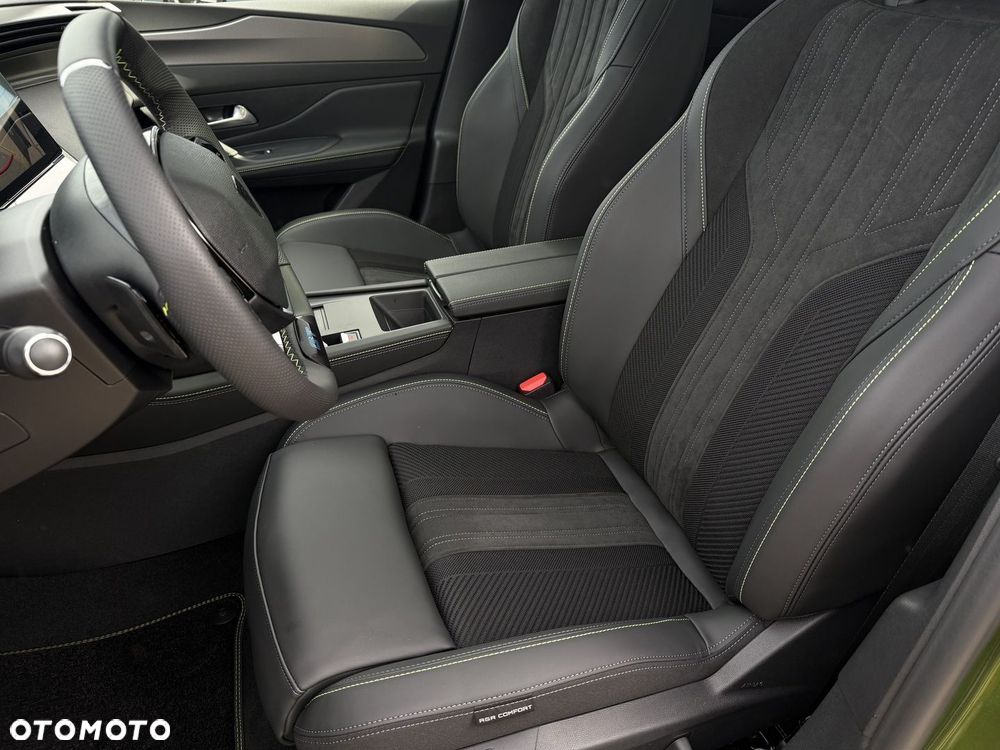 Peugeot 408 - 12