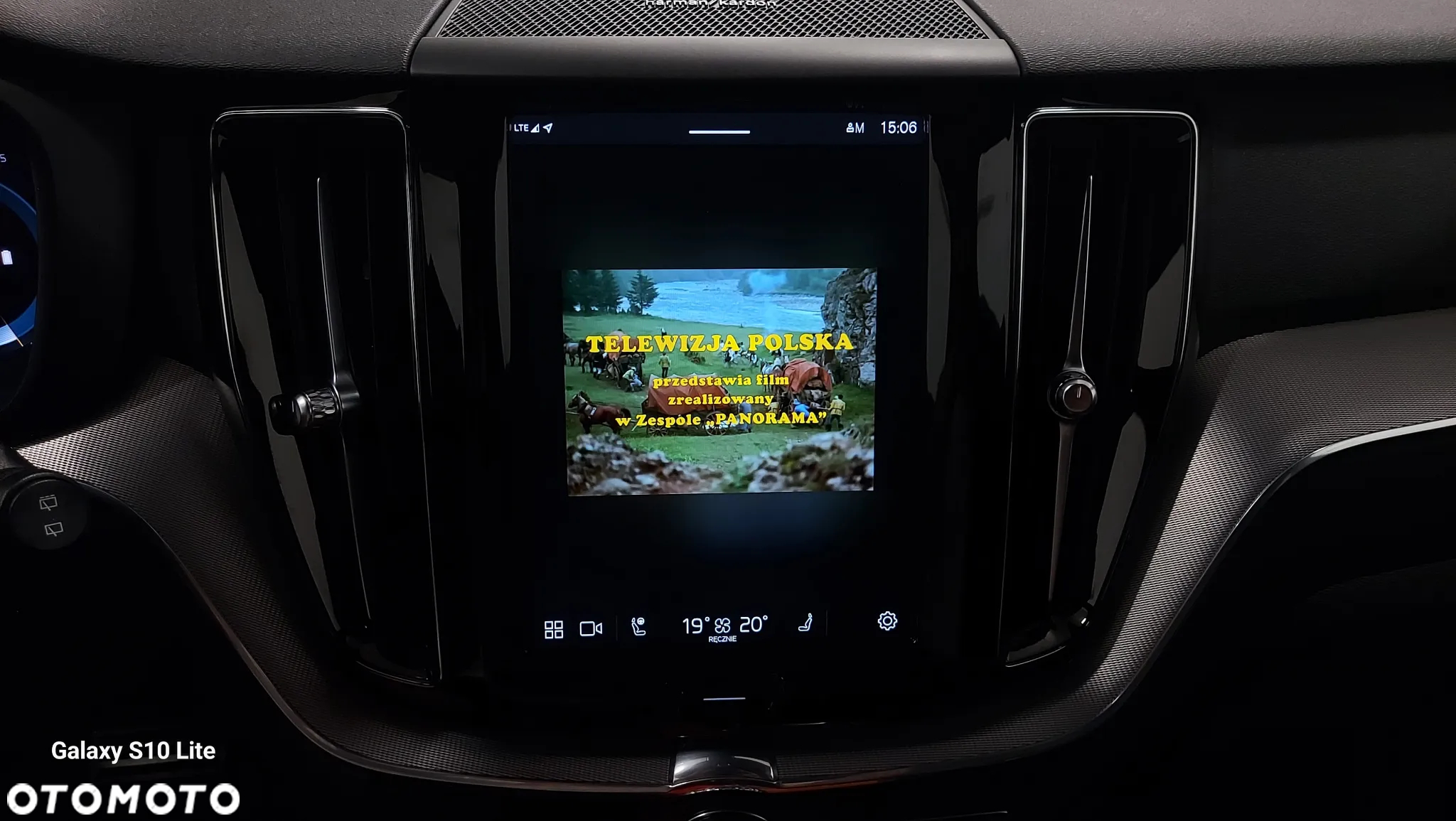 Volvo XC 60 B4 D Plus Dark - 27