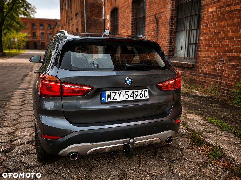 BMW X1 xDrive20d Sport Line sport - 6