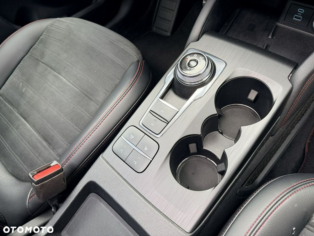 Ford Kuga - 29