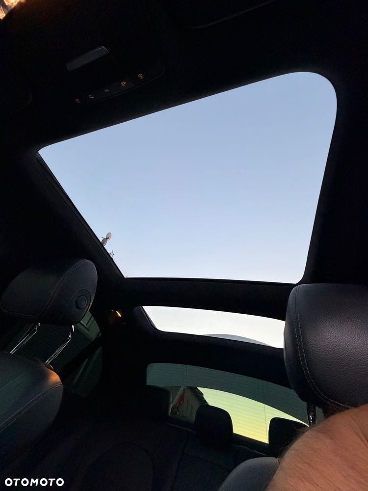 Mercedes-Benz Klasa C 300 9G-TRONIC AMG Line - 35