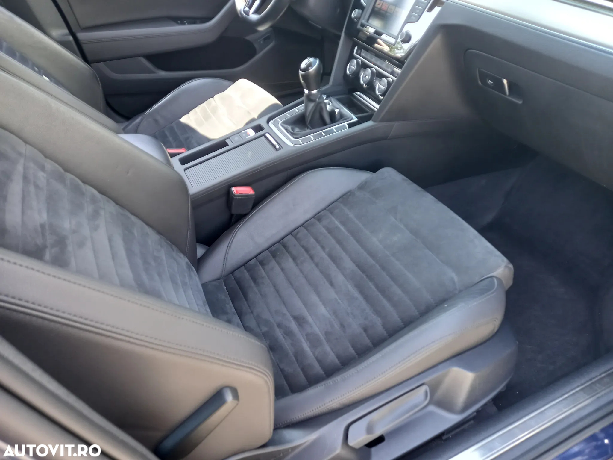 Volkswagen Passat Variant 2.0 TDI Highline - 7