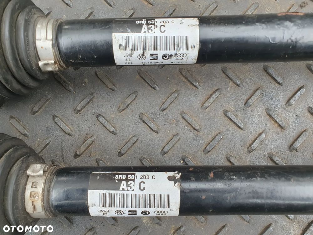 AUDI Q5 I 8R PÓŁOŚ TYLNA TYŁ 8R0501203C ORYGINAŁ NISKI PRZEBIEG POSIADAM 2SZT - 2