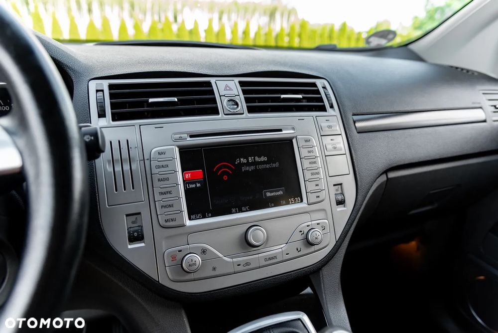 Ford Kuga 2.0 TDCi 2x4 Titanium - 33