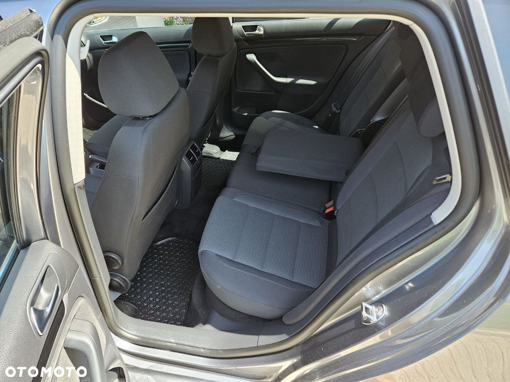Volkswagen Golf 1.6 TDI Comfortline - 10