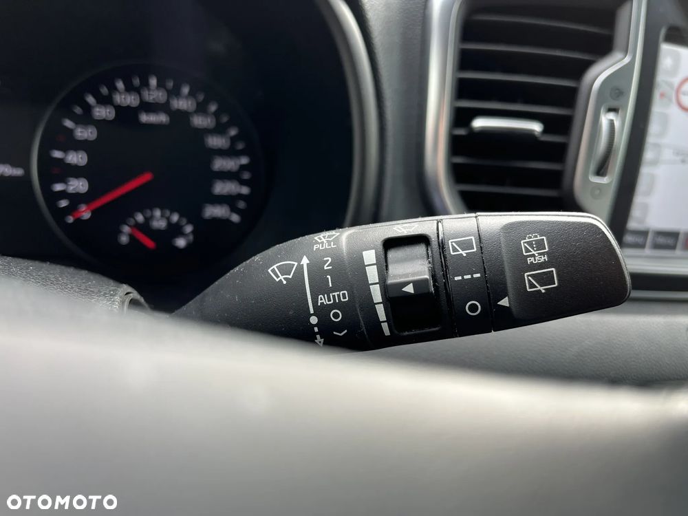 Kia Sportage 1.6 T-GDI Business Line 4WD - 26