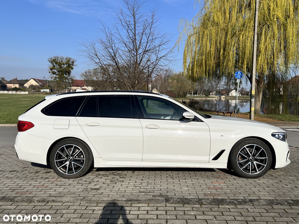 BMW Seria 5 520d M Sport - 5