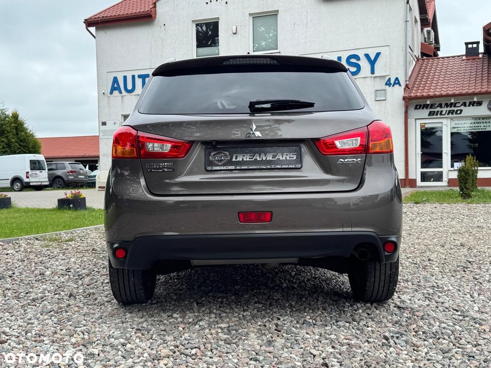 Mitsubishi ASX - 8