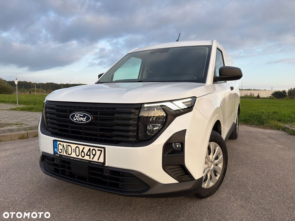 Ford Transit Courier - 1