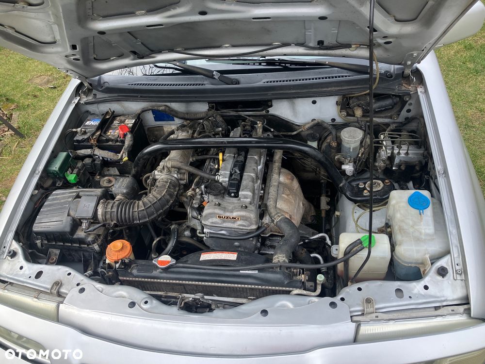 Suzuki Grand Vitara 2.0 - 13