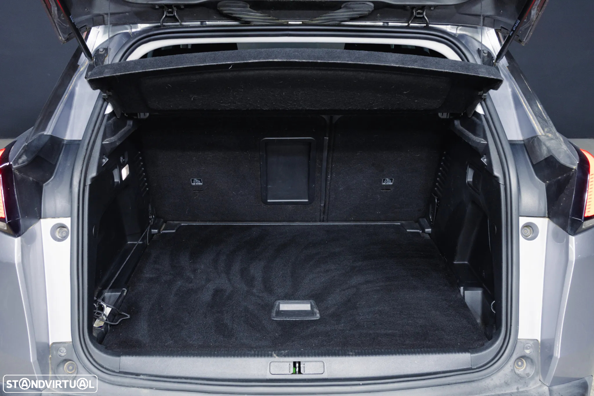 Peugeot 3008 1.2 PureTech Allure J18 - 20