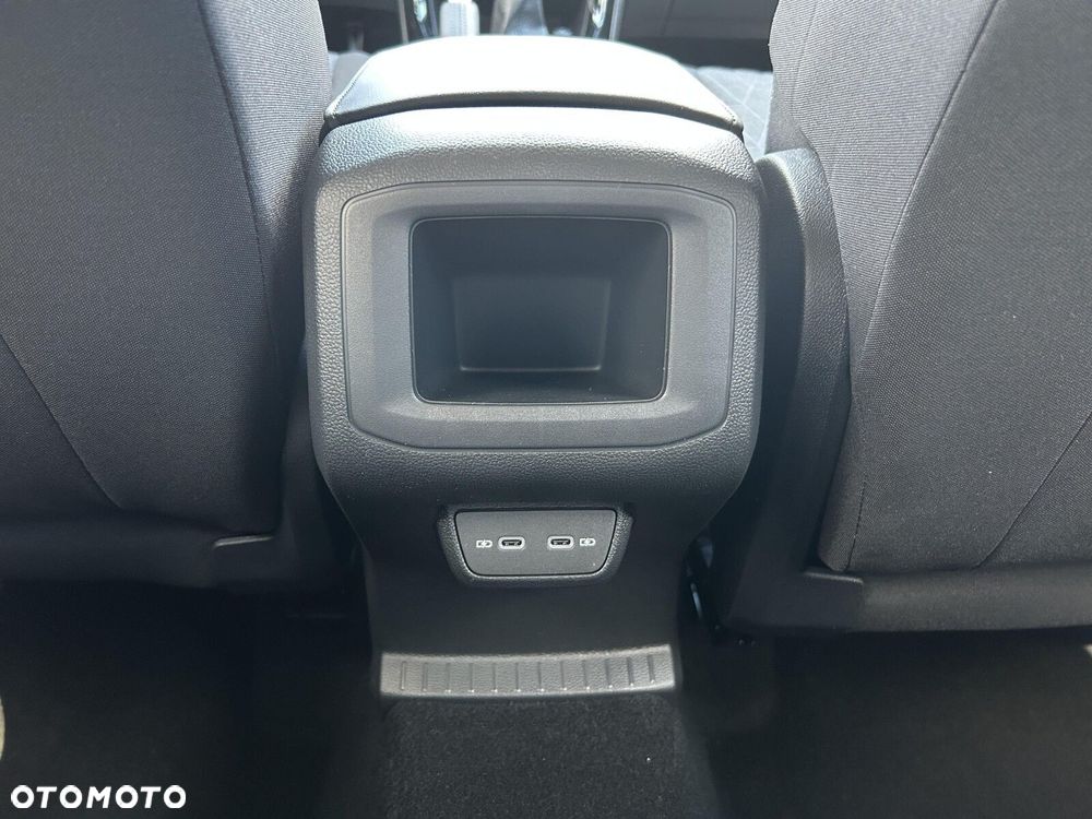 Volkswagen T-Cross 1.0 TSI Life Plus - 27